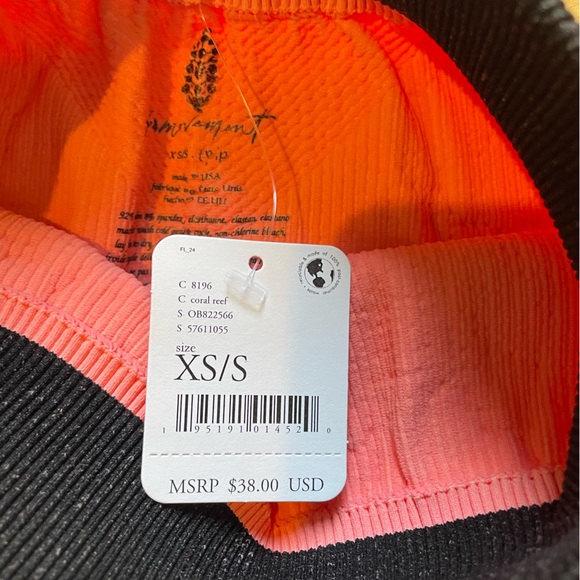 NWT Free People Movement Seamless Shorts in Peach Horizon Size XS/S - Picture 3 of 7